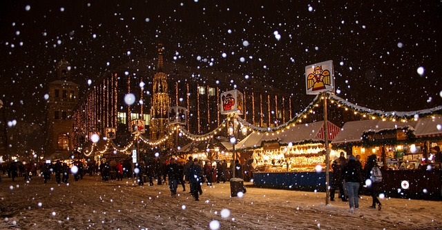 Vinterbild på en julmarknad